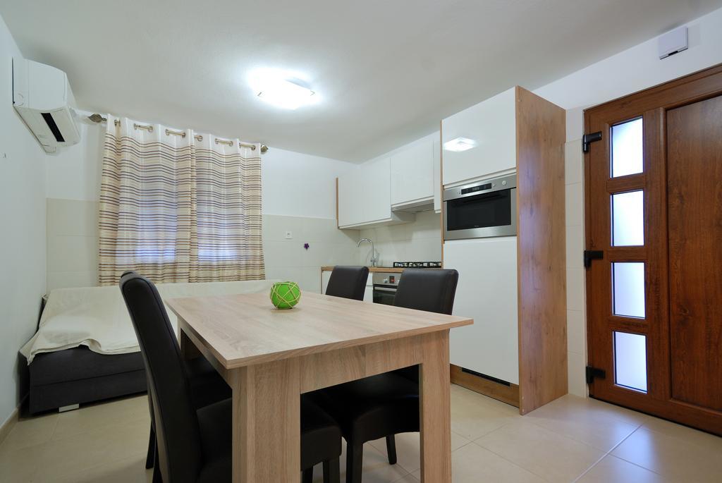 Apartment Luti Пула Екстериор снимка