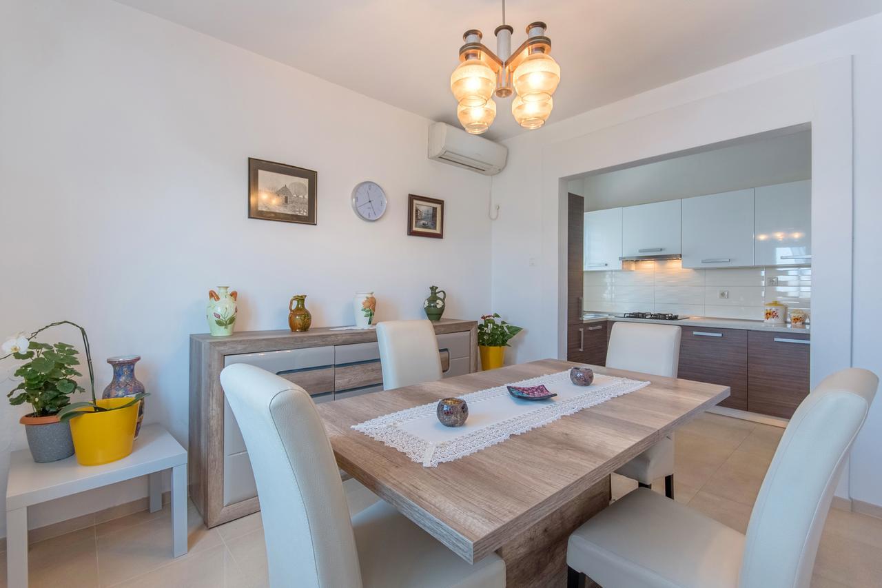 Apartment Luti Пула Екстериор снимка